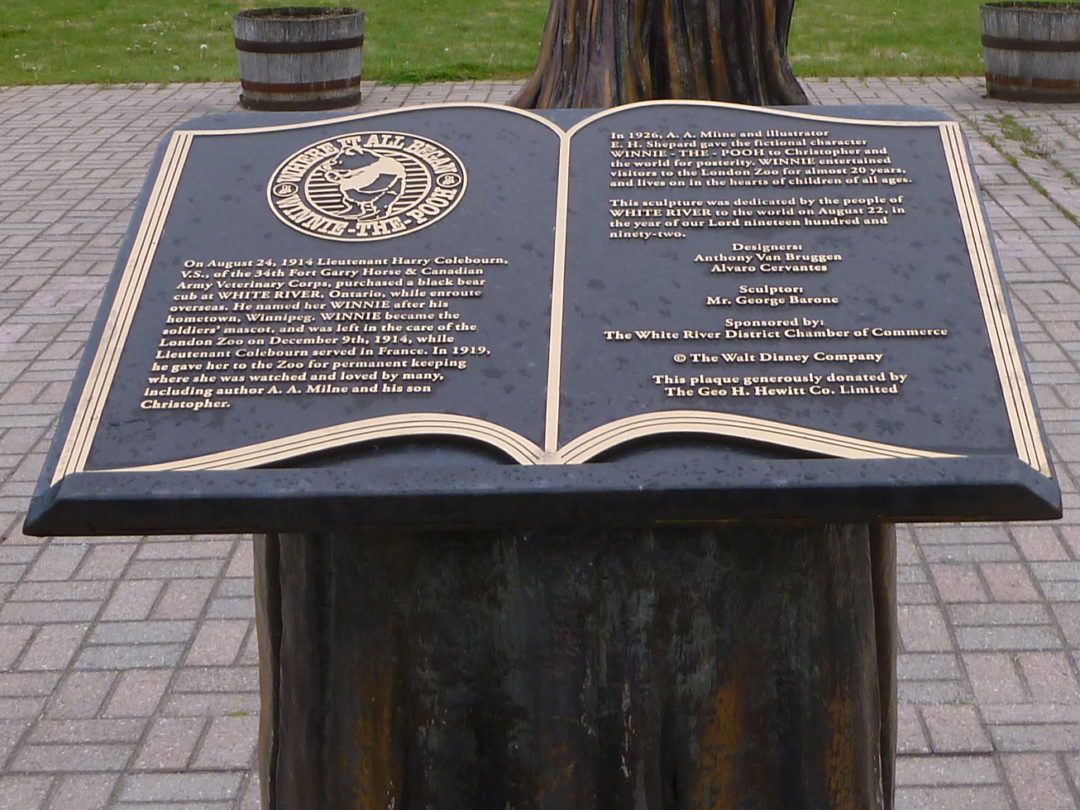 winnie the pooh plaque